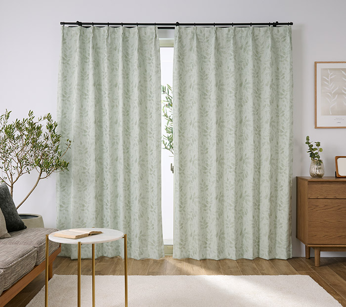 やさしい色合いと上品なリーフ柄がおしゃれな1級遮光カーテン フォリウム（D-1193）