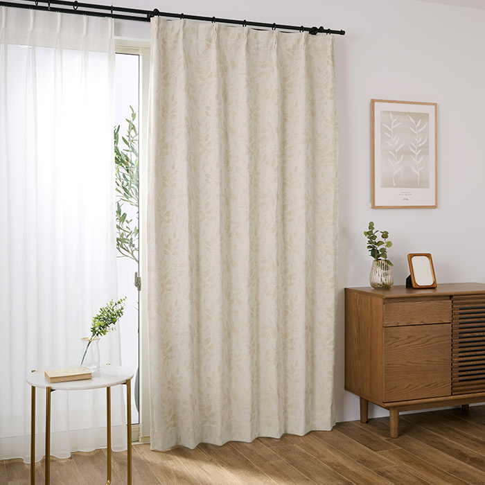 やさしい色合いと上品なリーフ柄がおしゃれな1級遮光カーテン フォリウム（D-1193）