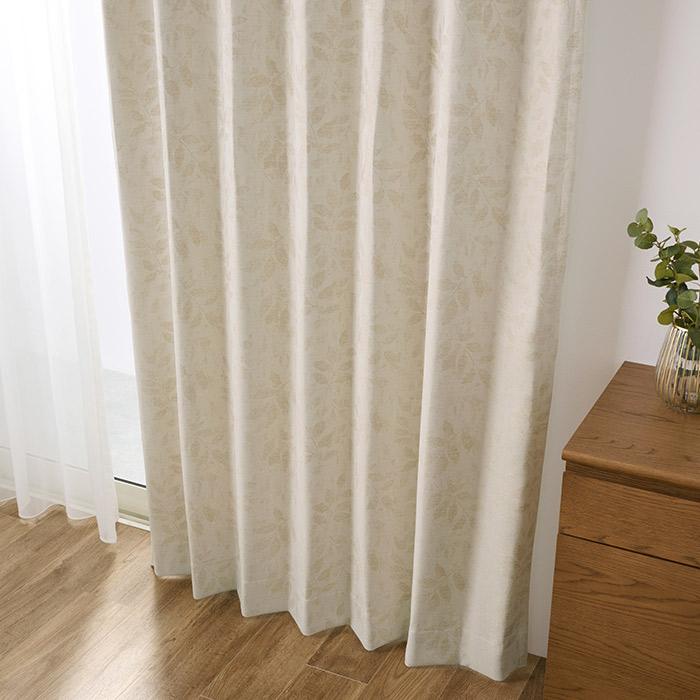 やさしい色合いと上品なリーフ柄がおしゃれな1級遮光カーテン フォリウム（D-1193）