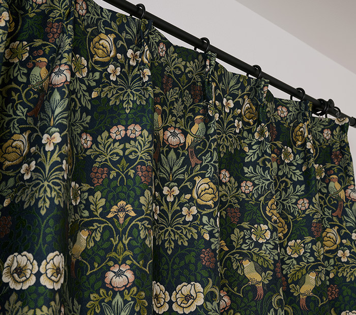 小鳥や草花のモチーフをジャガード織で表現した1級遮光カーテン フォーゲル（D-1193）