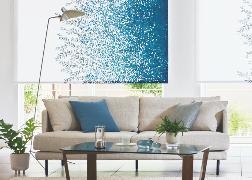 ナチュラルモダンな北欧風インテリアにおすすめな「ロールスクリーン　ラルクシールド（セラピア）」の利用例の写真