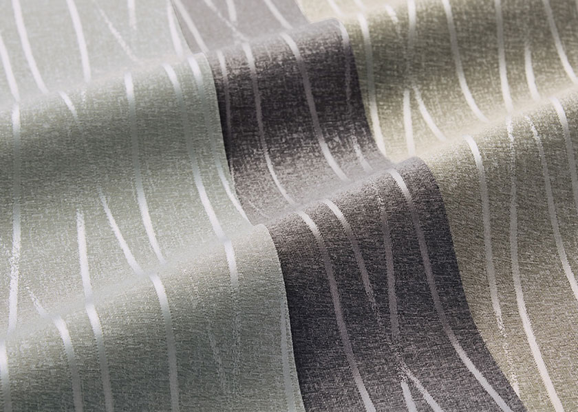 「ロールスクリーン　ラルクシールド（ヴェルタ遮光）」の生地拡大の写真