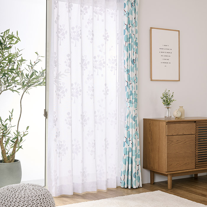 ハートの花束がやさしい雰囲気のレースカーテン レースグレープフラワー（L-8209）