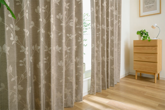 上品なリーフ柄のジャガード織カーテン遮光率100%完全遮光カーテン　クロエ