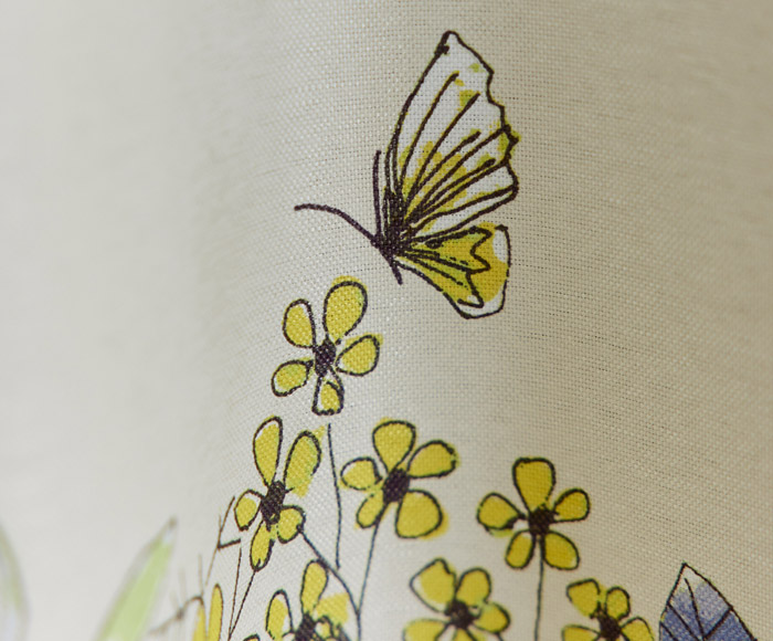小花や蝶で大胆に構成したボーダー柄北欧風2級遮光カーテン フルール
