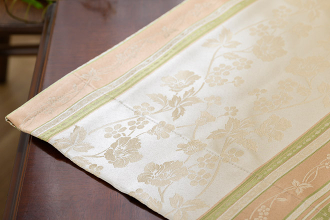 花柄ストライプのジャガード織カーテン遮光率100%完全1級遮光カーテン　ロイヤル