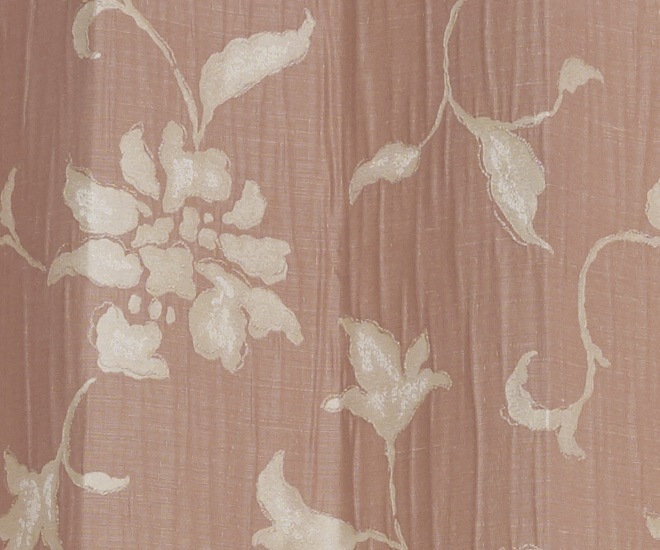  伸びやかな花柄を美しく織り上げたジャガード織カーテン コレッタ