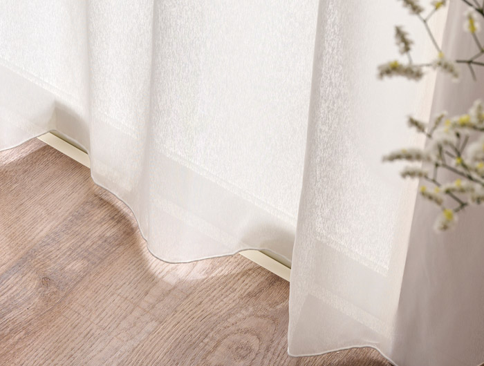 表情のある美しい透け感のシームレス防炎レースカーテン　トーレ（L-1261）