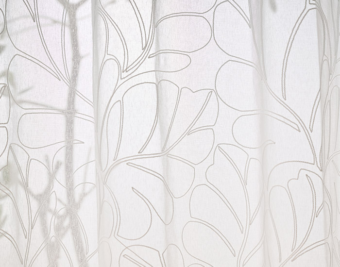 モダンなリーフ柄をチェーンステッチで表現したトルコ刺繍カーテン ヴァンベール（L-1296）