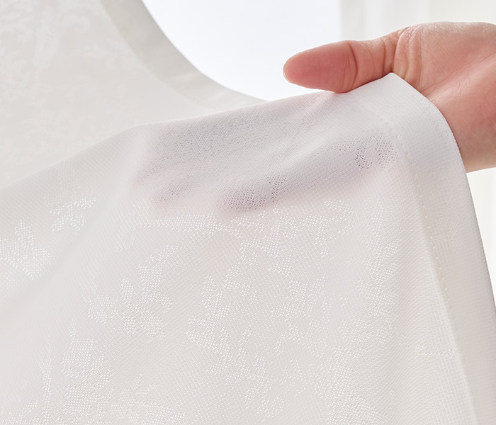 外から見えにくい！ダマスク柄がおしゃれな遮熱・遮像レースカーテン ラーチ（L-1724）