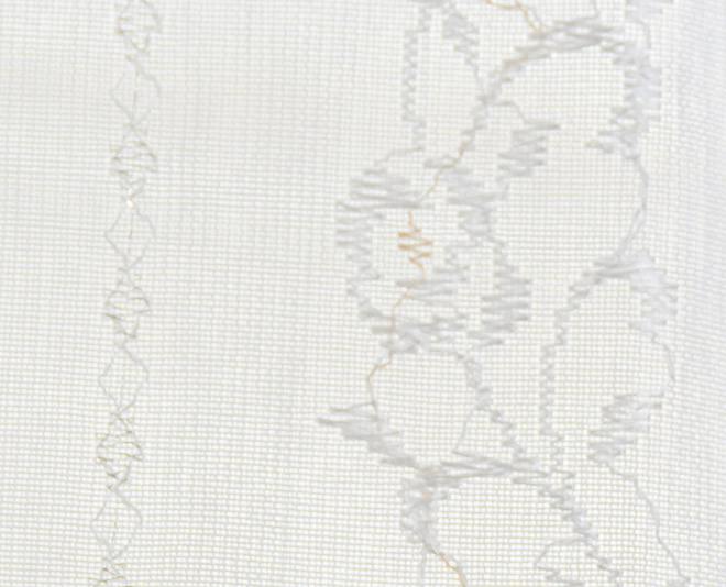ラメ糸でデコレートされたフェミニンな遮熱ミラーレースカーテン　ランドール