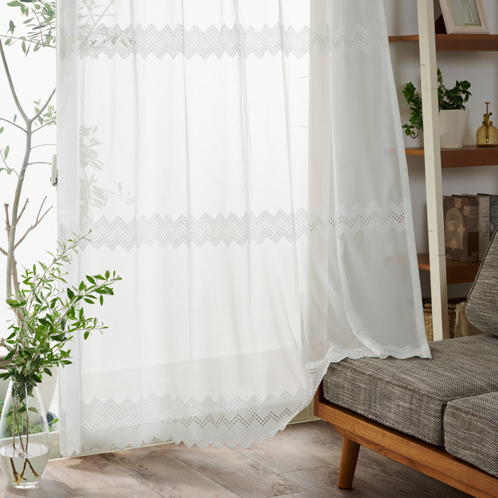 トルコ製レースカーテン シンプルな幾何柄風の刺繍がおしゃれなデザイン アイシー（L-8203）