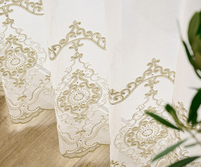 ゴージャスなダマスク柄が美しいトルコ刺繍カーテン エミネンス（L-8204）