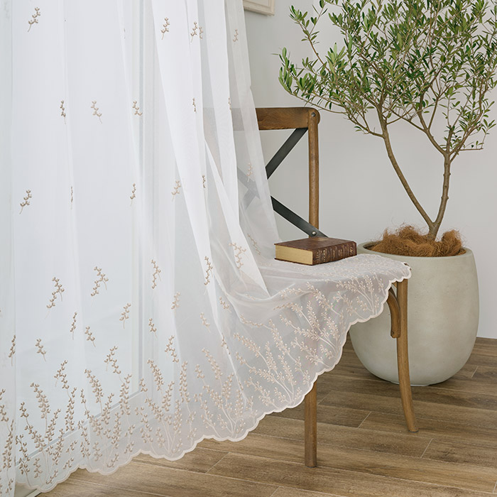 やさしい色合いの小花のがフェミニンなトルコ刺繍レースカーテン　シャルム（L-8205)