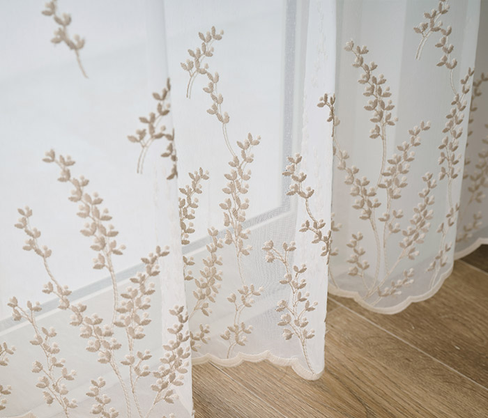 やさしい色合いの小花のがフェミニンなトルコ刺繍レースカーテン　シャルム（L-8205)
