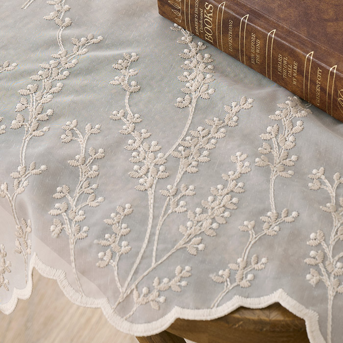 やさしい色合いの小花のがフェミニンなトルコ刺繍レースカーテン　シャルム（L-8205)