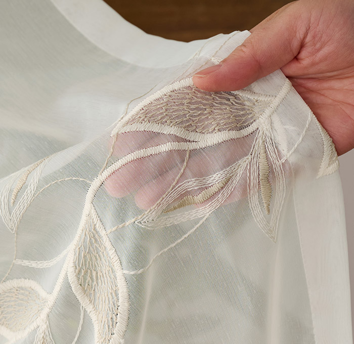 ナチュラルシャビーなリーフ柄がおしゃれなトルコ刺繍レースカーテン　ミルト（L-8205)