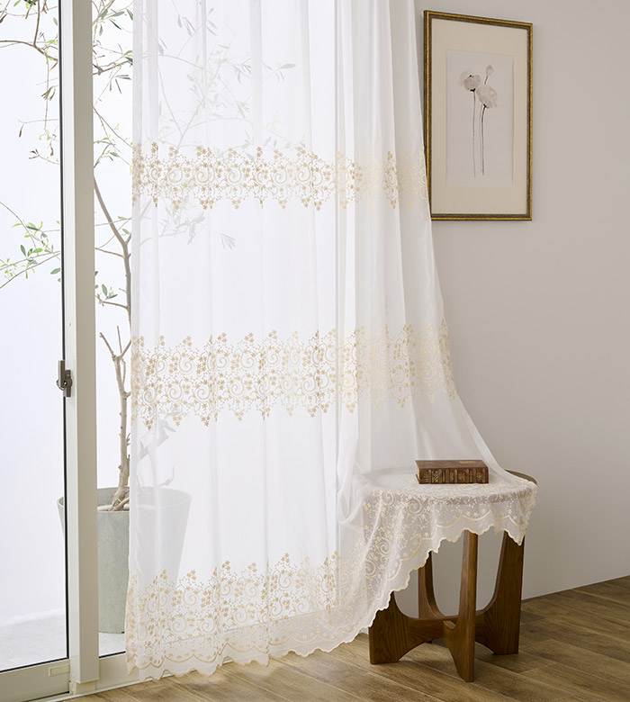 上品な小花と唐草の刺繍が美しいトルコ刺繍レースカーテン　ラフィネ（L-8205)