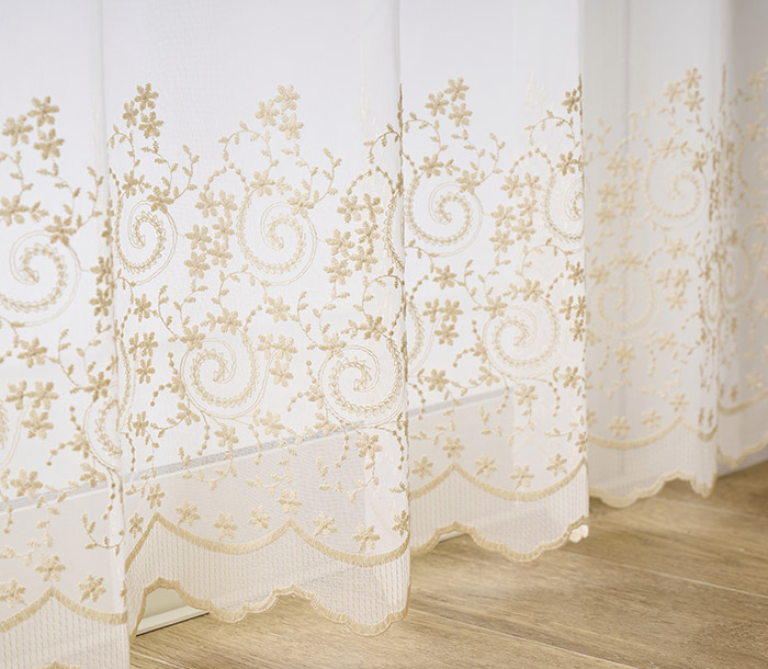 上品な小花と唐草の刺繍が美しいトルコ刺繍レースカーテン　ラフィネ（L-8205)